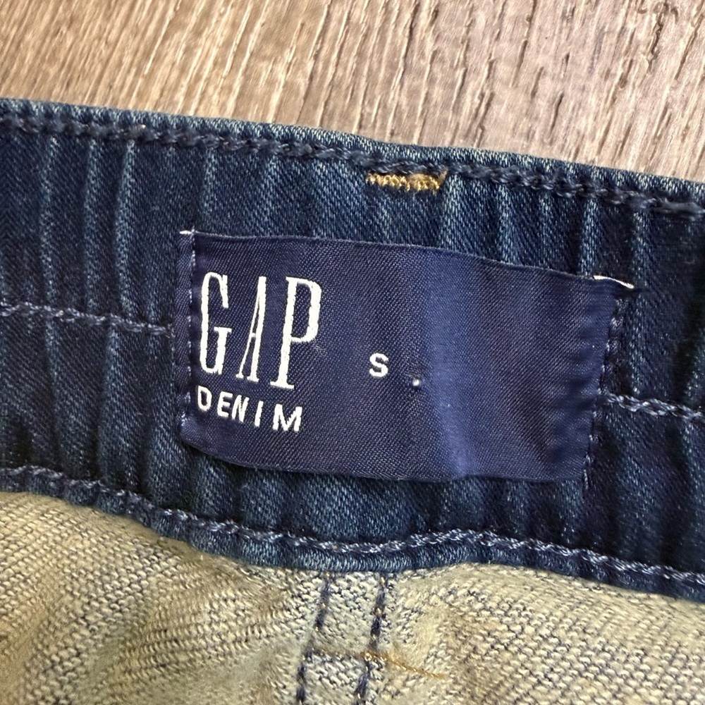 NWT GAP High Rise Denim Girlfriend Utility Joggers Small - Picture 9 of 14